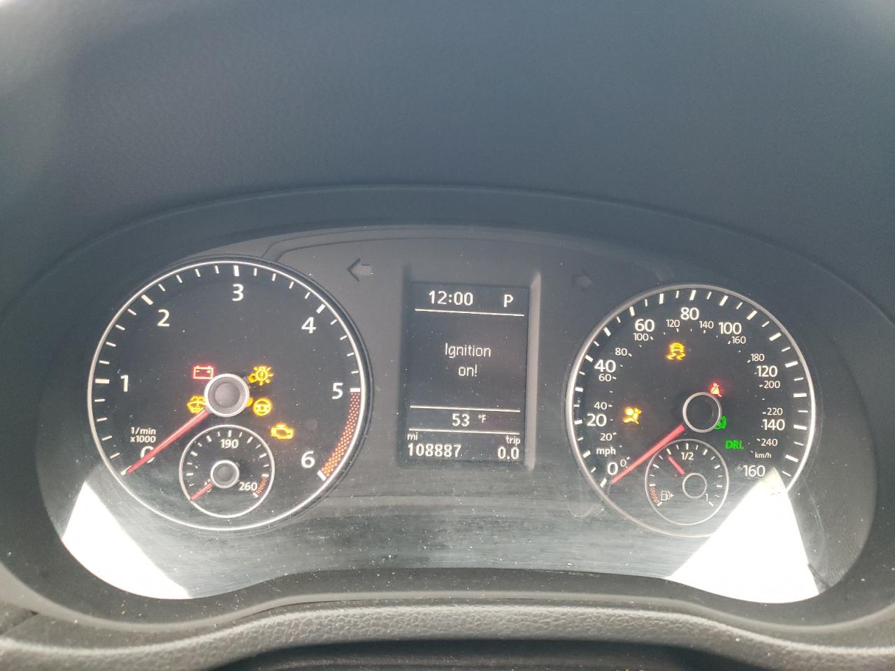 2014 Volkswagen Passat - Image 9