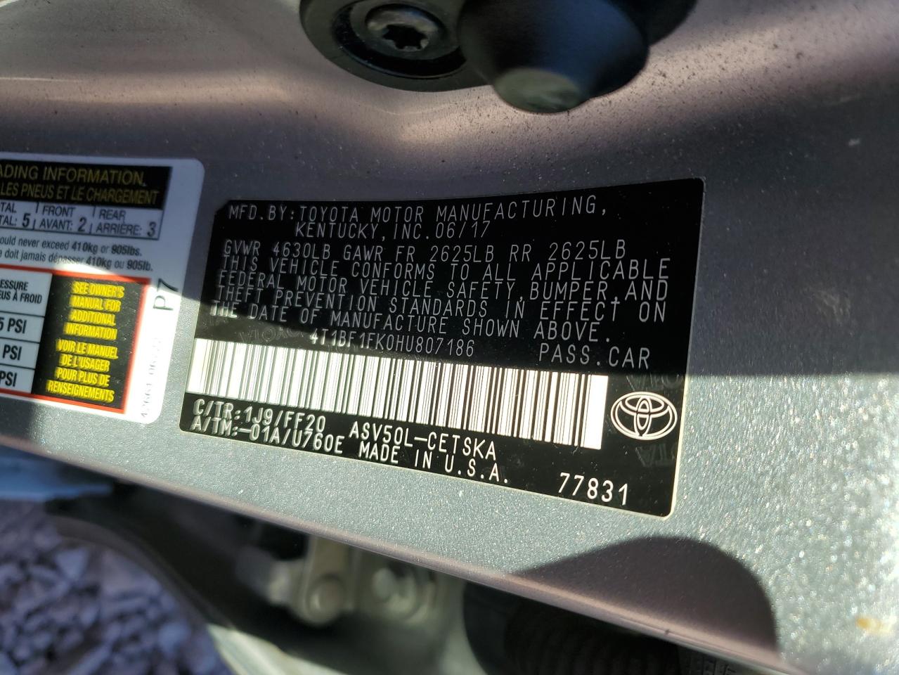 2017 Toyota Camry - Image 14