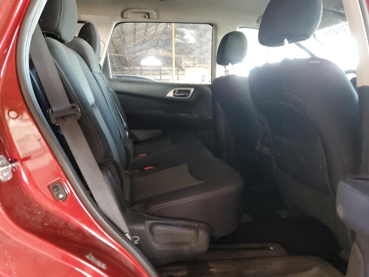 2017 Nissan Pathfinder - Image 11