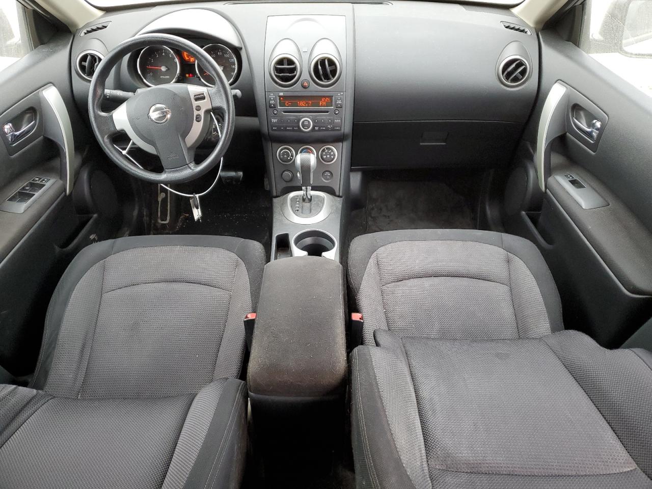 2010 Nissan Rogue - Image 8