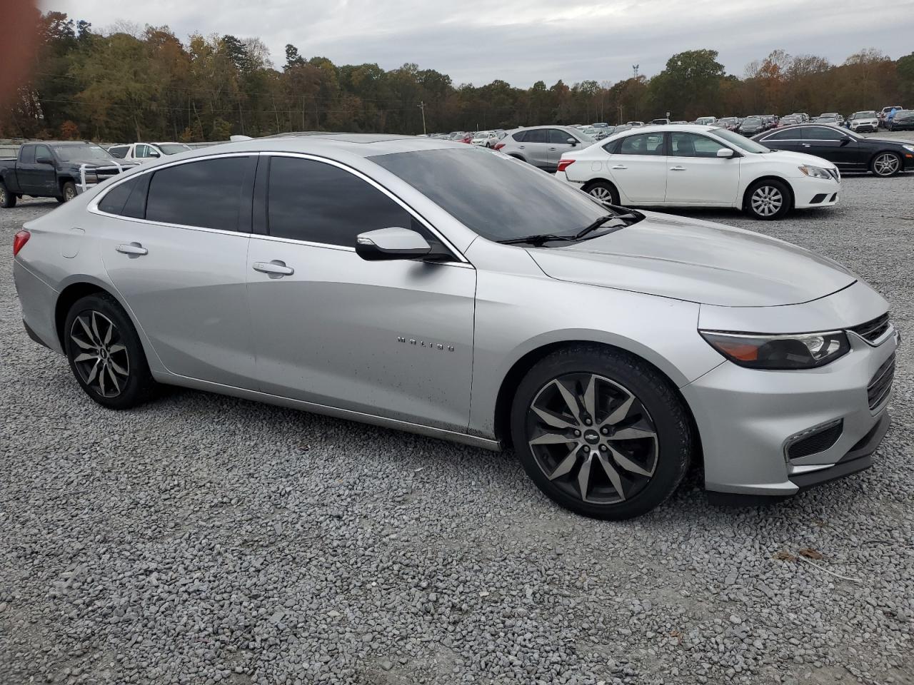 2016 Chevrolet Malibu - Image 4