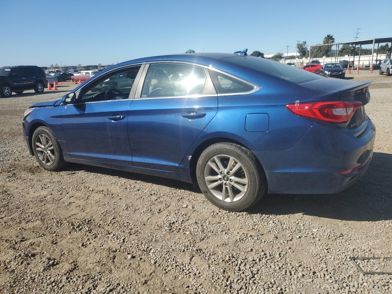 5NPE24AF9GH327939 2016 HYUNDAI SONATA - Image 2