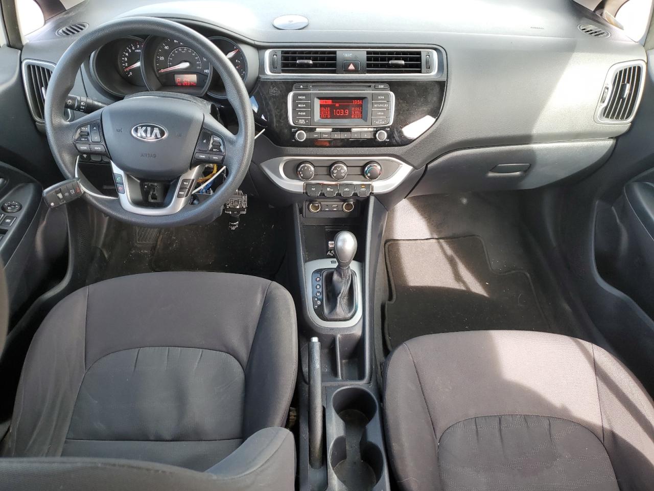 2016 Kia Rio - Image 8