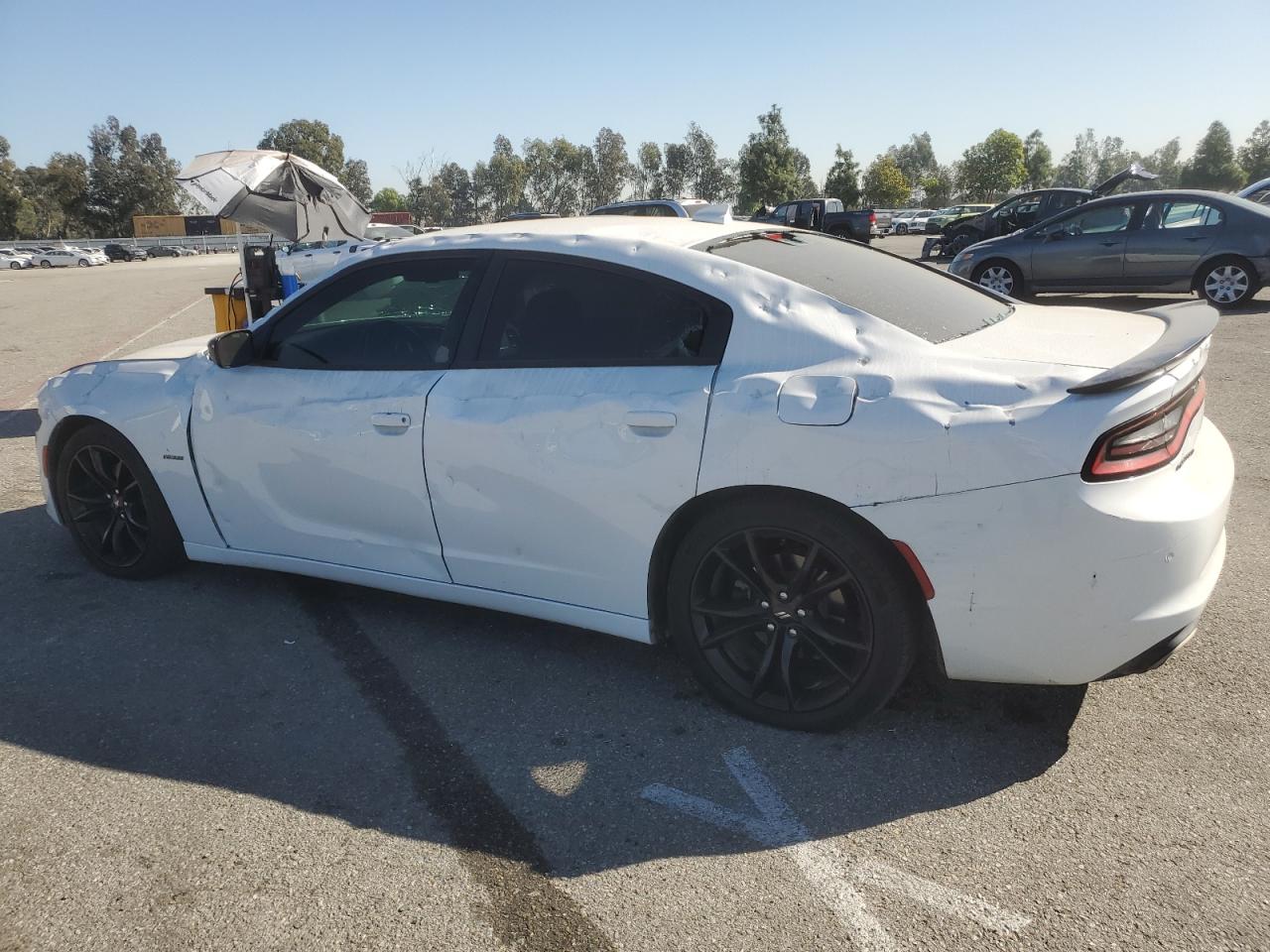 VIN 2C3CDXCT9JH210050 2018 DODGE CHARGER no.2