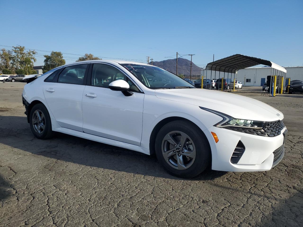 2022 Kia K5 - Image 4