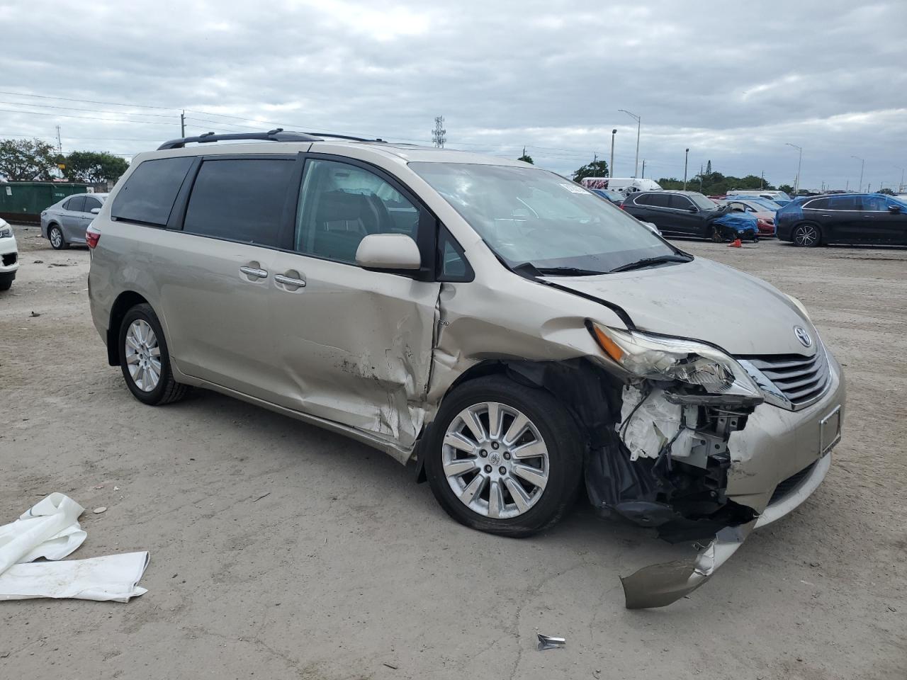 2016 Toyota Sienna Xle VIN: 5TDDK3DC0GS140445 Lot: 81282164