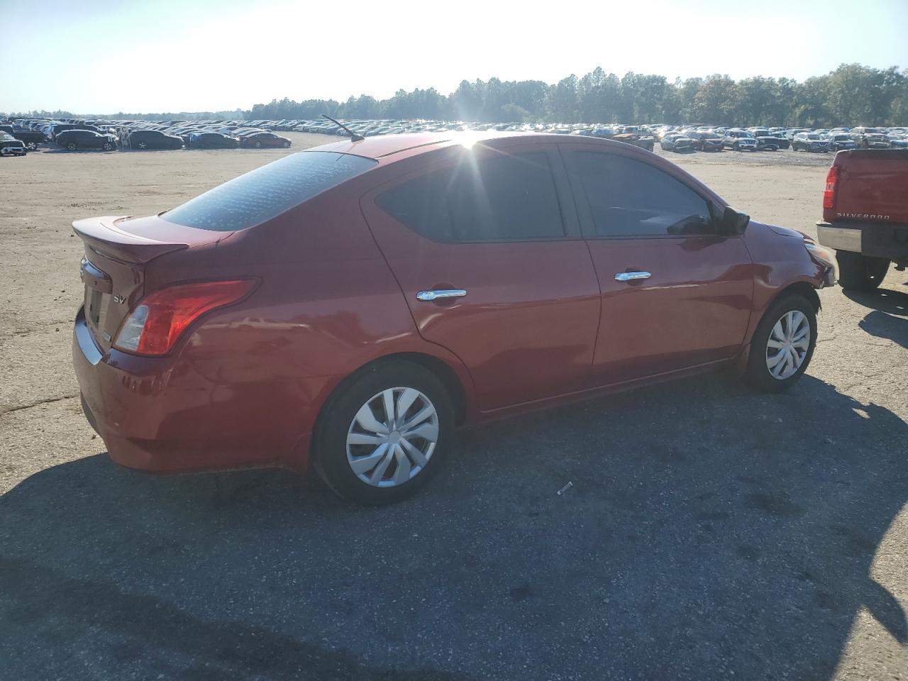 2015 Nissan Versa - Image 3
