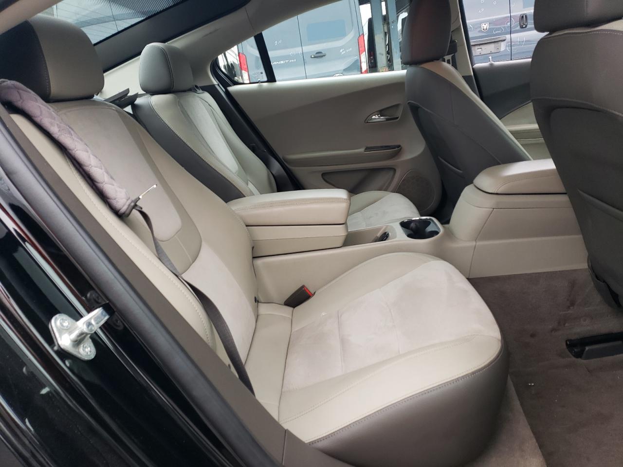 2014 Chevrolet Volt - Image 10