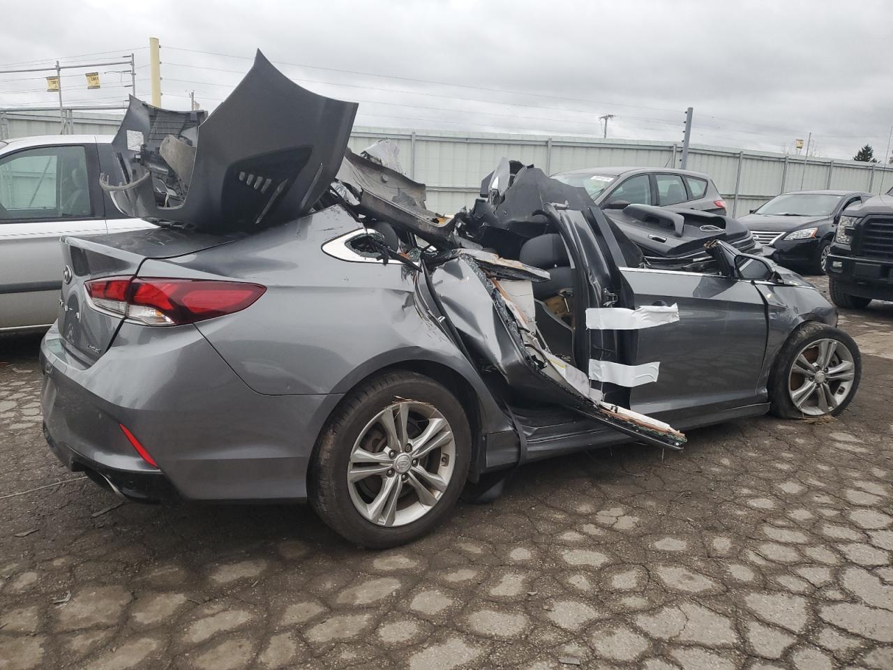 2018 Hyundai Sonata - Image 3