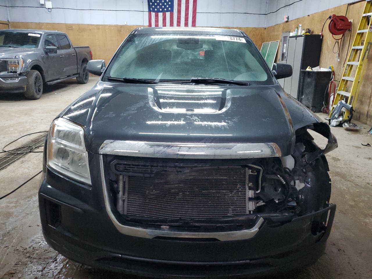 2017 GMC Terrain - Image 5