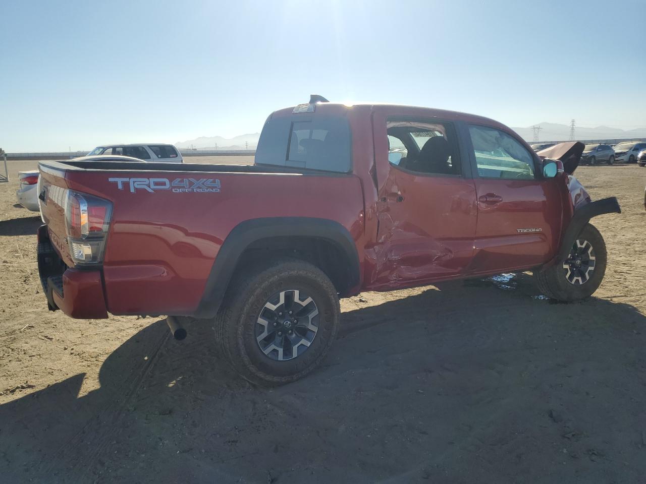 2015 Toyota Tacoma - Image 3