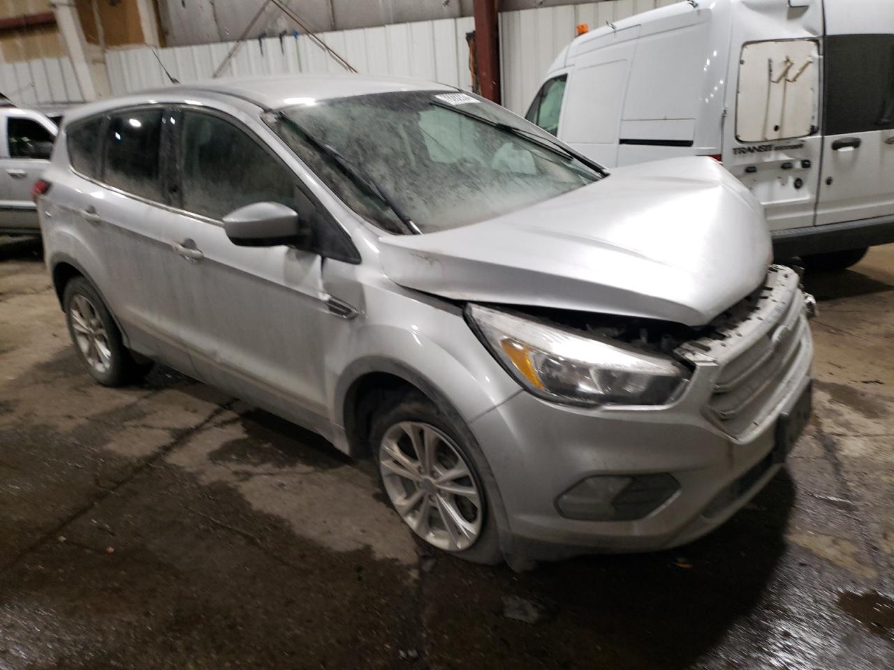 VIN 1FMCU9GD8KUB39573 2019 FORD ESCAPE no.4