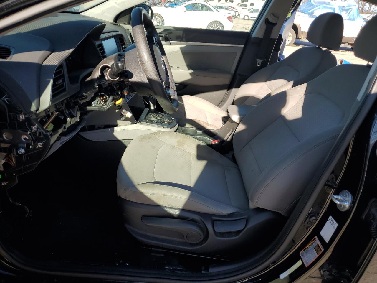 2020 Hyundai Elantra - Image 7