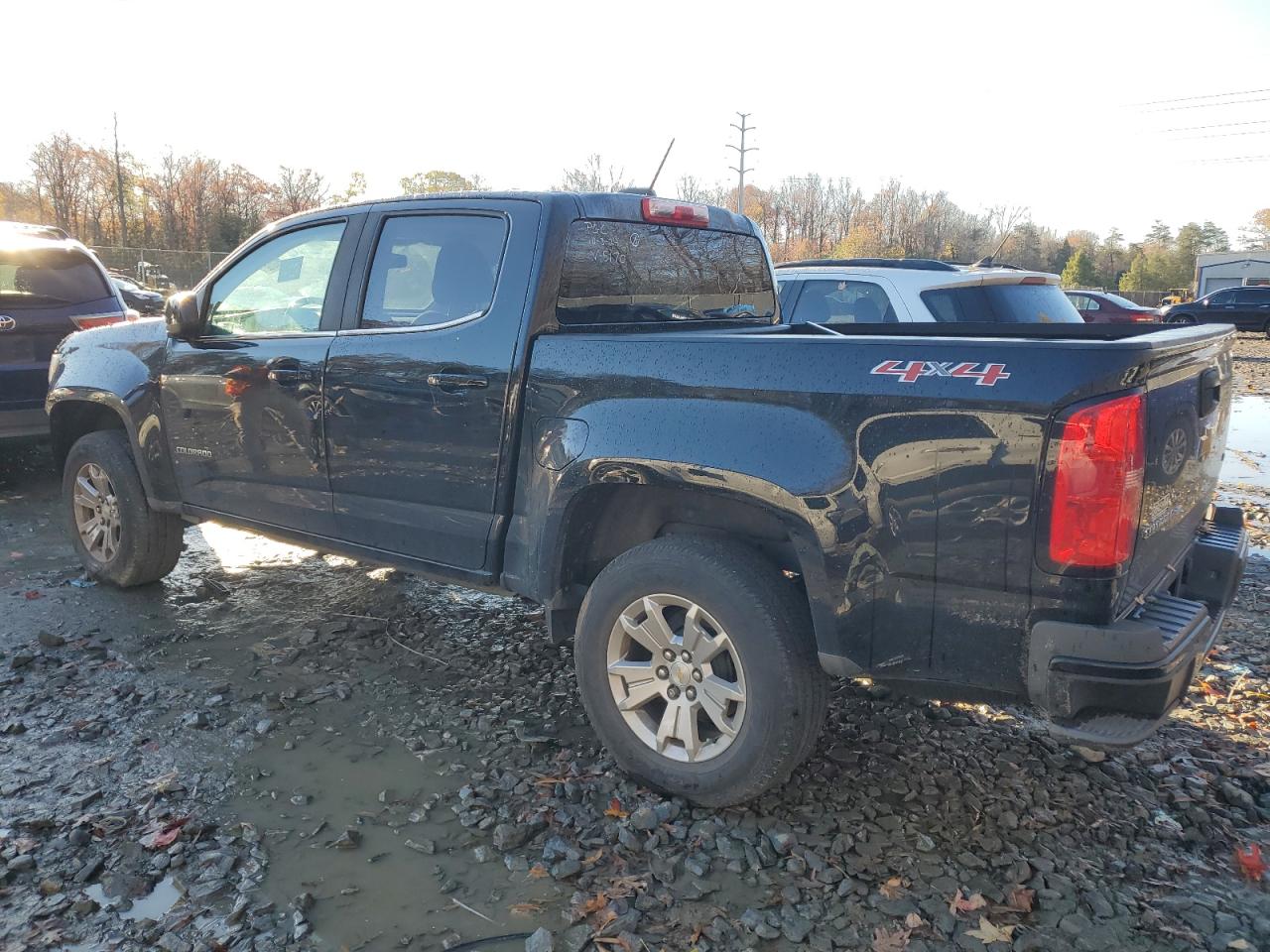 VIN 1GCGTCENXK1285170 2019 CHEVROLET COLORADO no.2