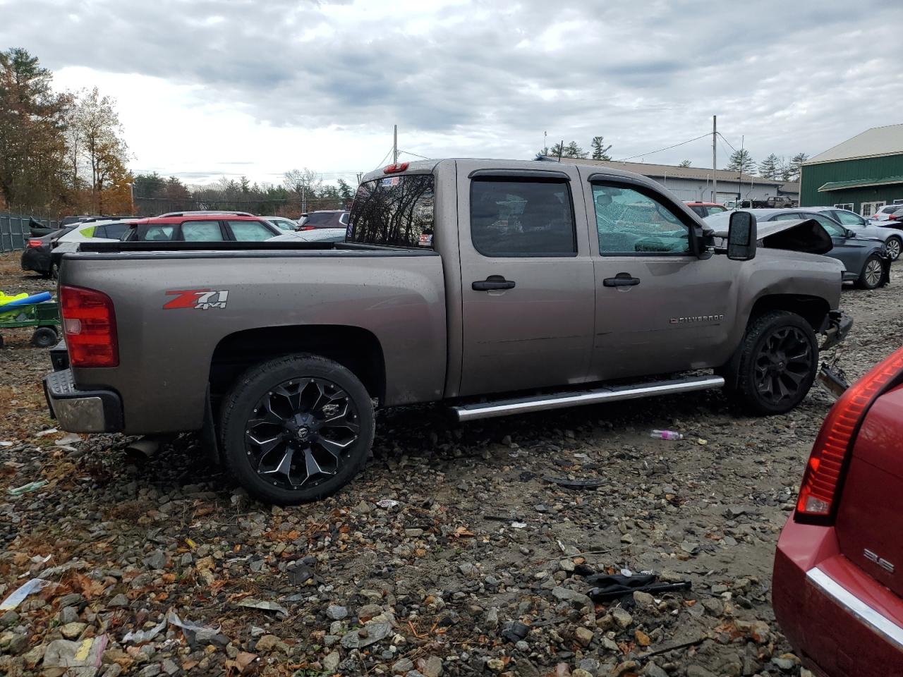 2012 Chevrolet Silverado - Image 3