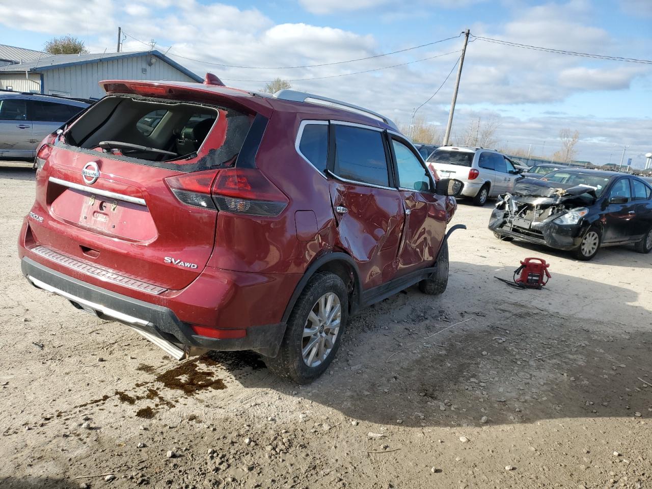 2018 Nissan Rogue - Image 3