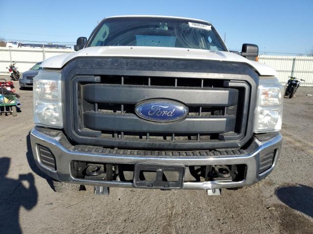 Пікапи FORD F250 2015 Білий