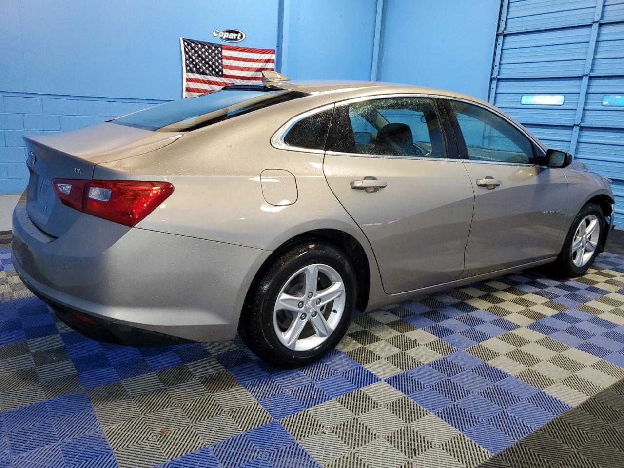 2023 Chevrolet Malibu - Image 3