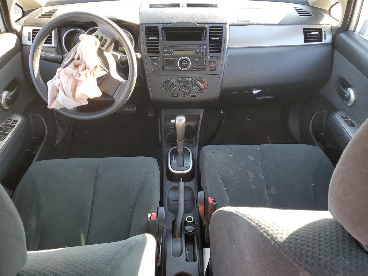 2011 Nissan Versa - Image 8