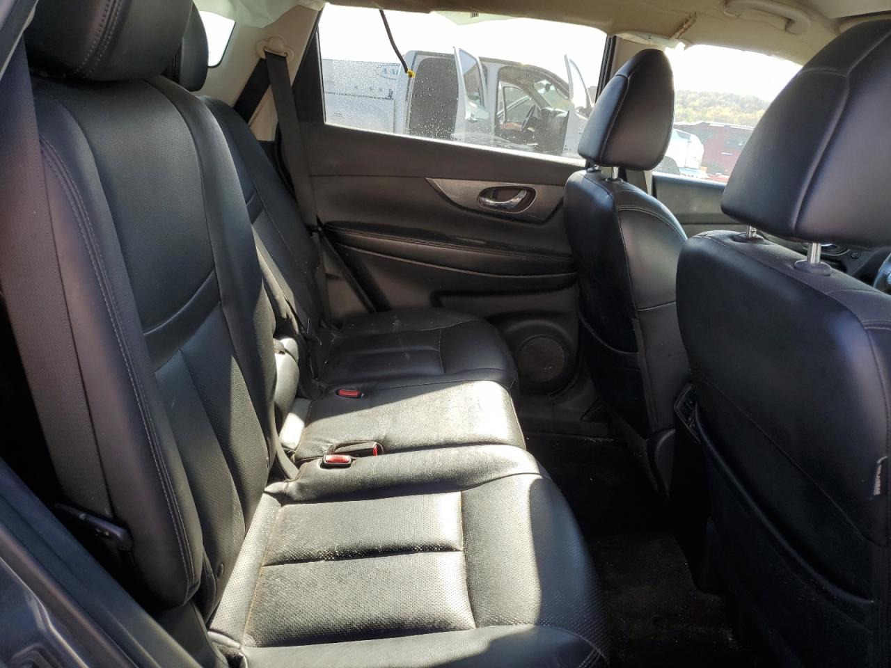 2014 Nissan Rogue - Image 11