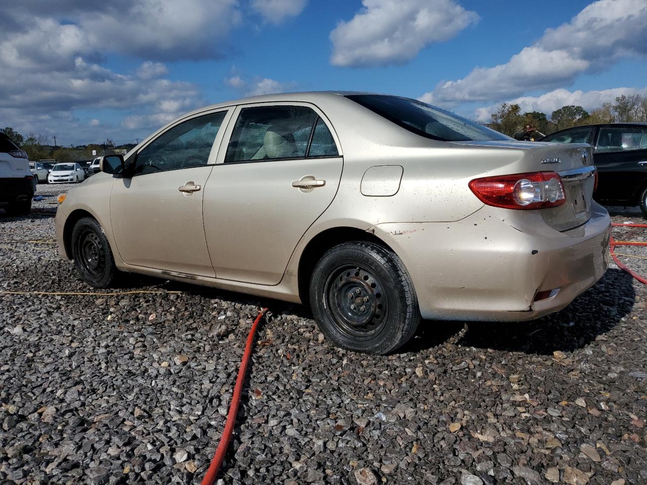 VIN 2T1BU4EE0DC937290 2013 TOYOTA COROLLA no.2