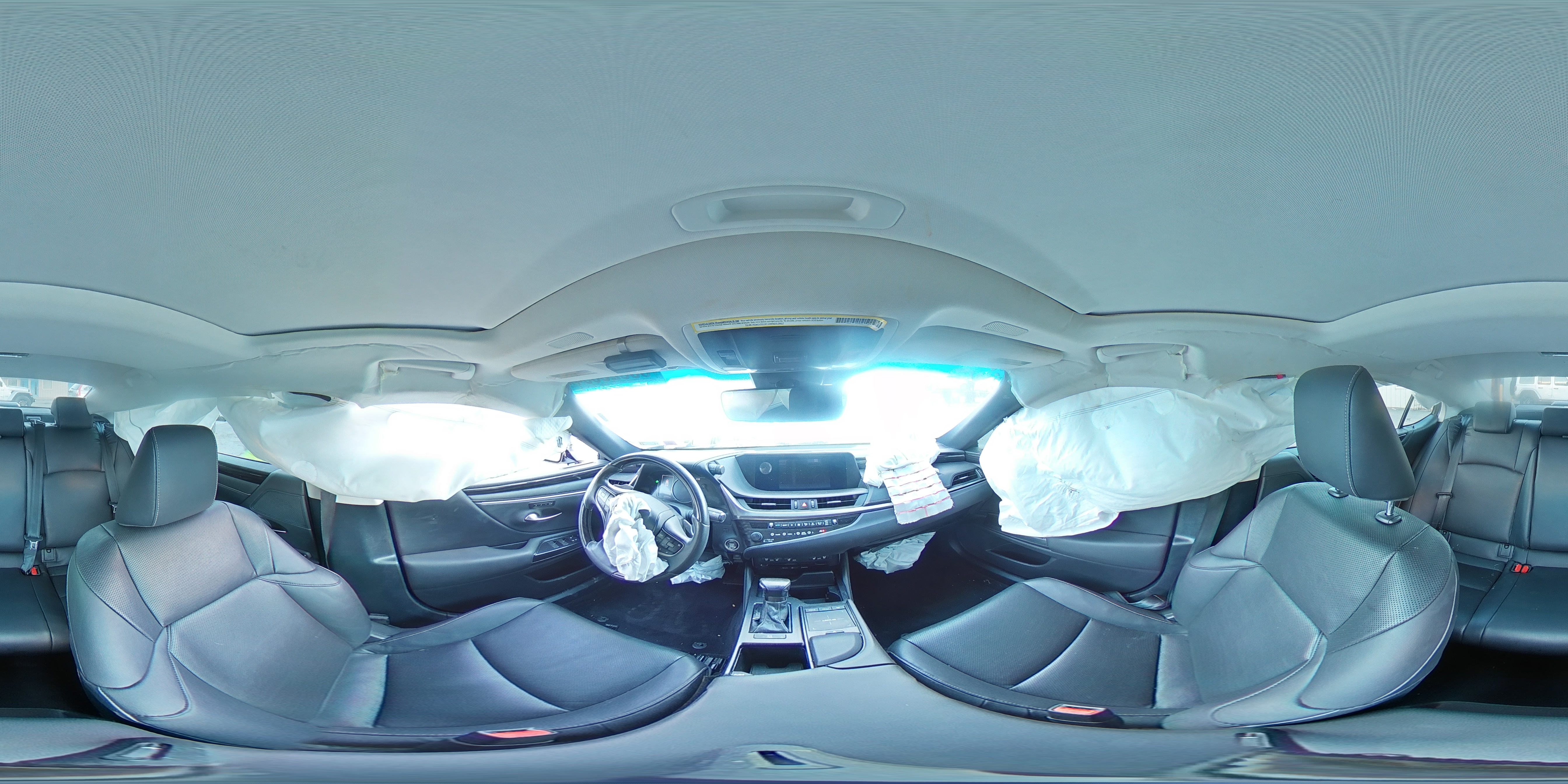 2020 Lexus ES - Image 12