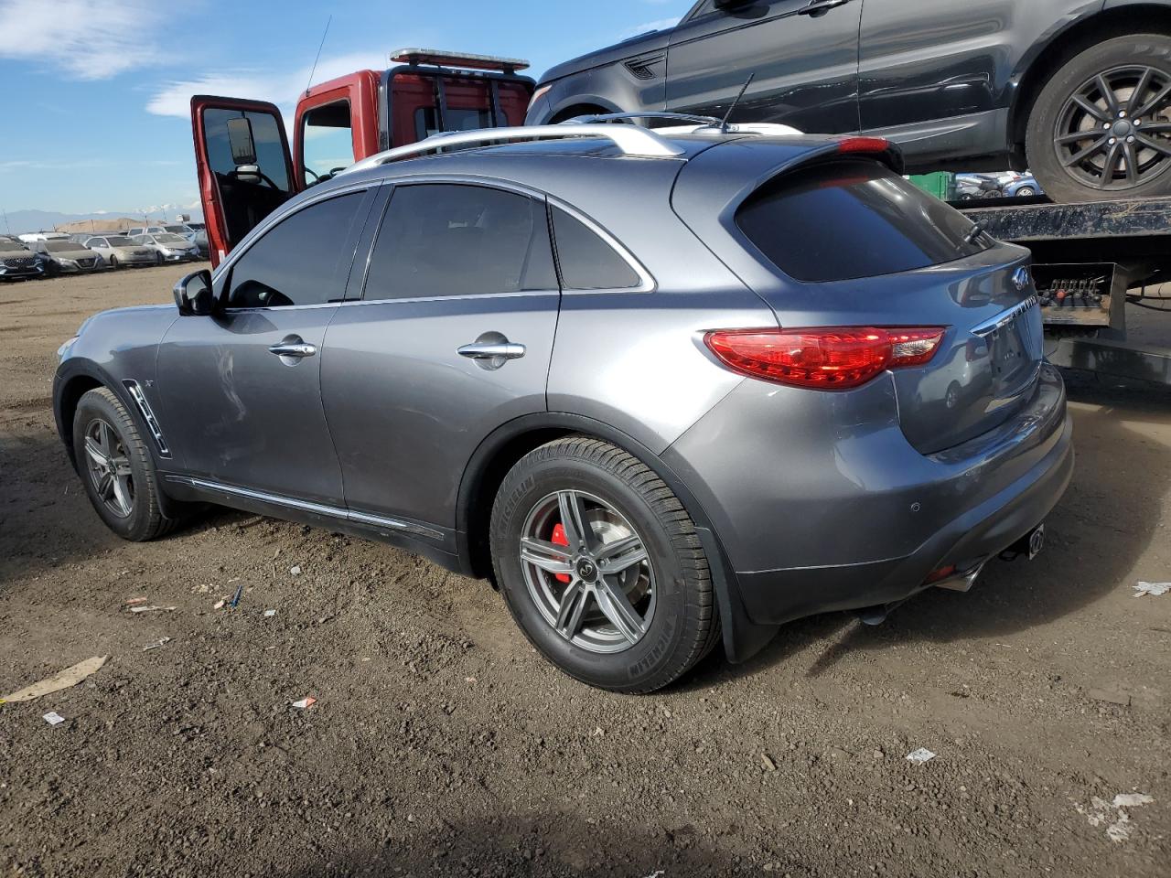 2014 Infiniti QX70 - Image 2