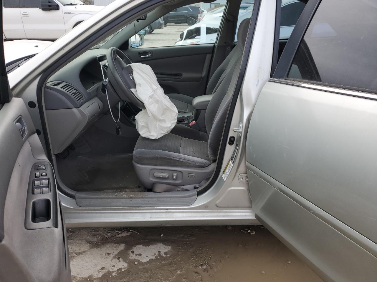 2006 Toyota Camry - Image 7
