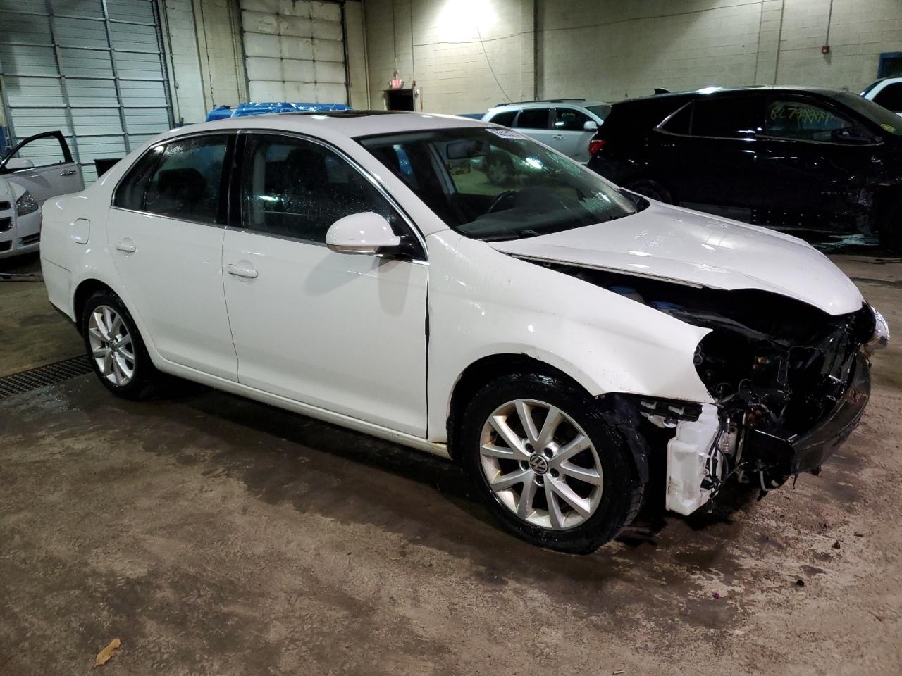 2010 Volkswagen Jetta - Image 4