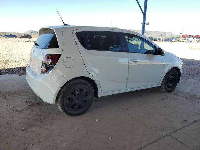 Hatchbacks CHEVROLET SONIC 2014 Biały