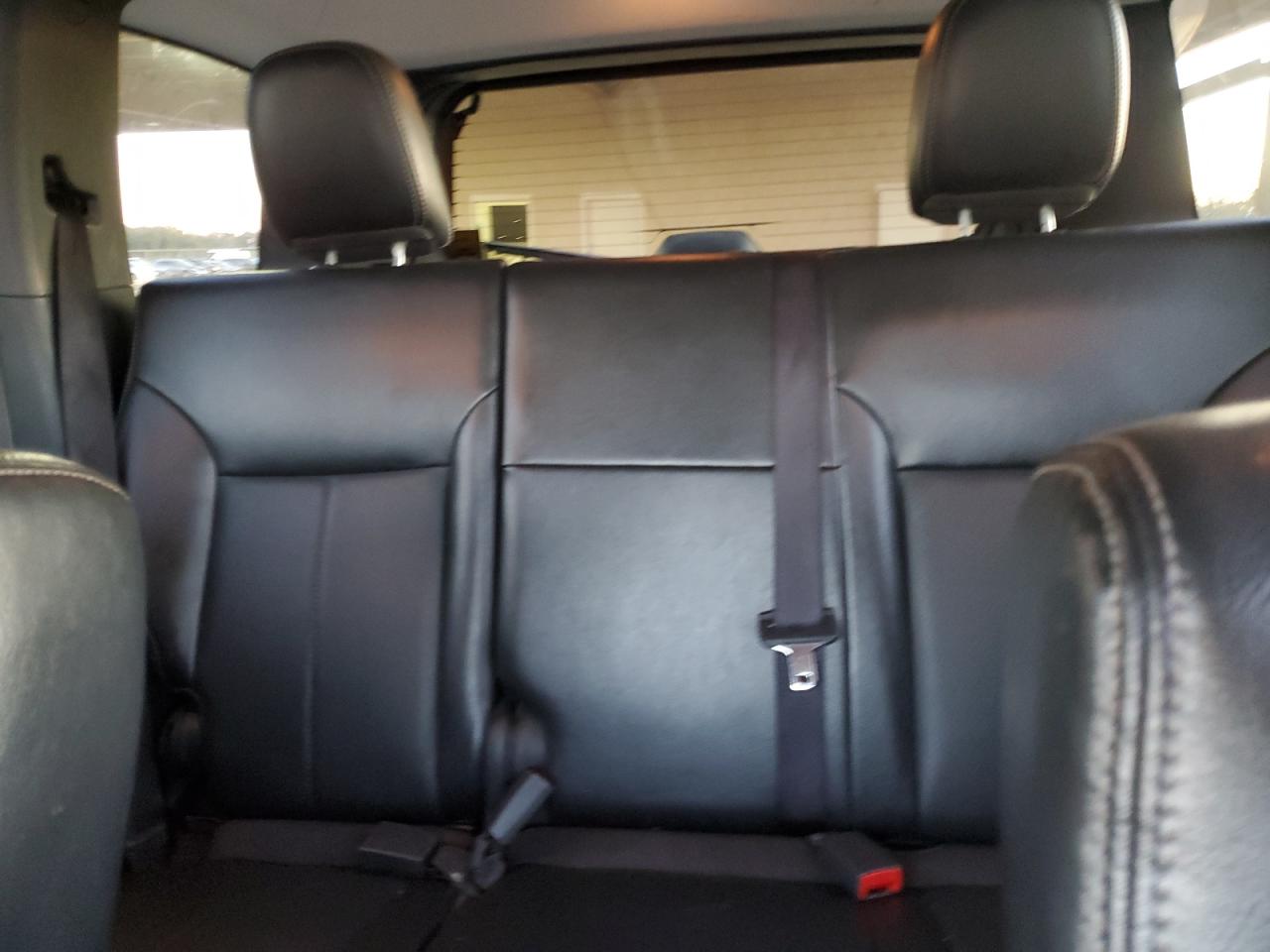 2012 Jeep Liberty (North America) - Image 10