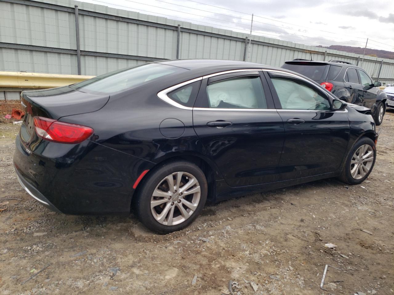 VIN 1C3CCCAB4FN574719 2015 CHRYSLER 200 no.3