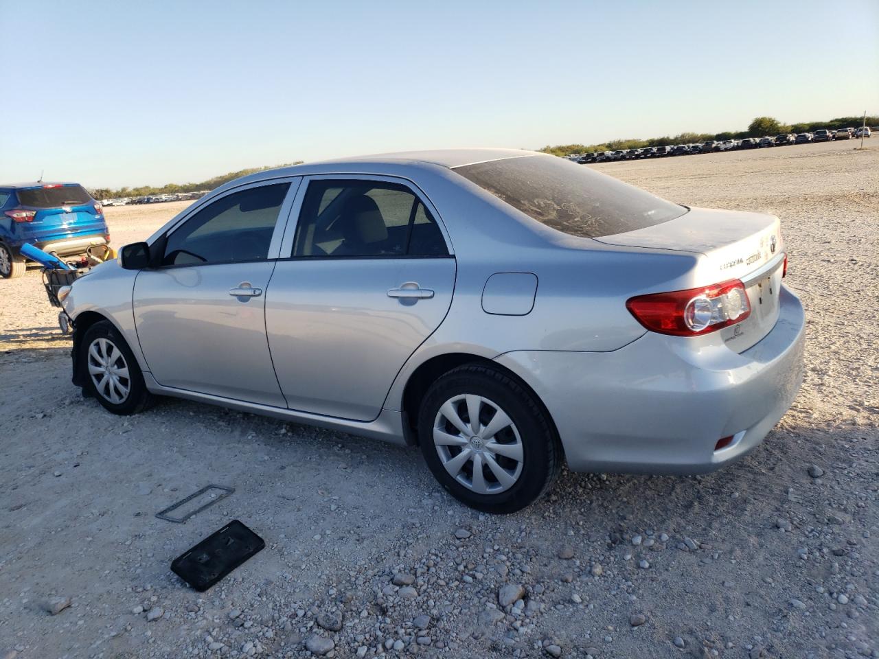 VIN 5YFBU4EE4DP123837 2013 TOYOTA COROLLA no.2