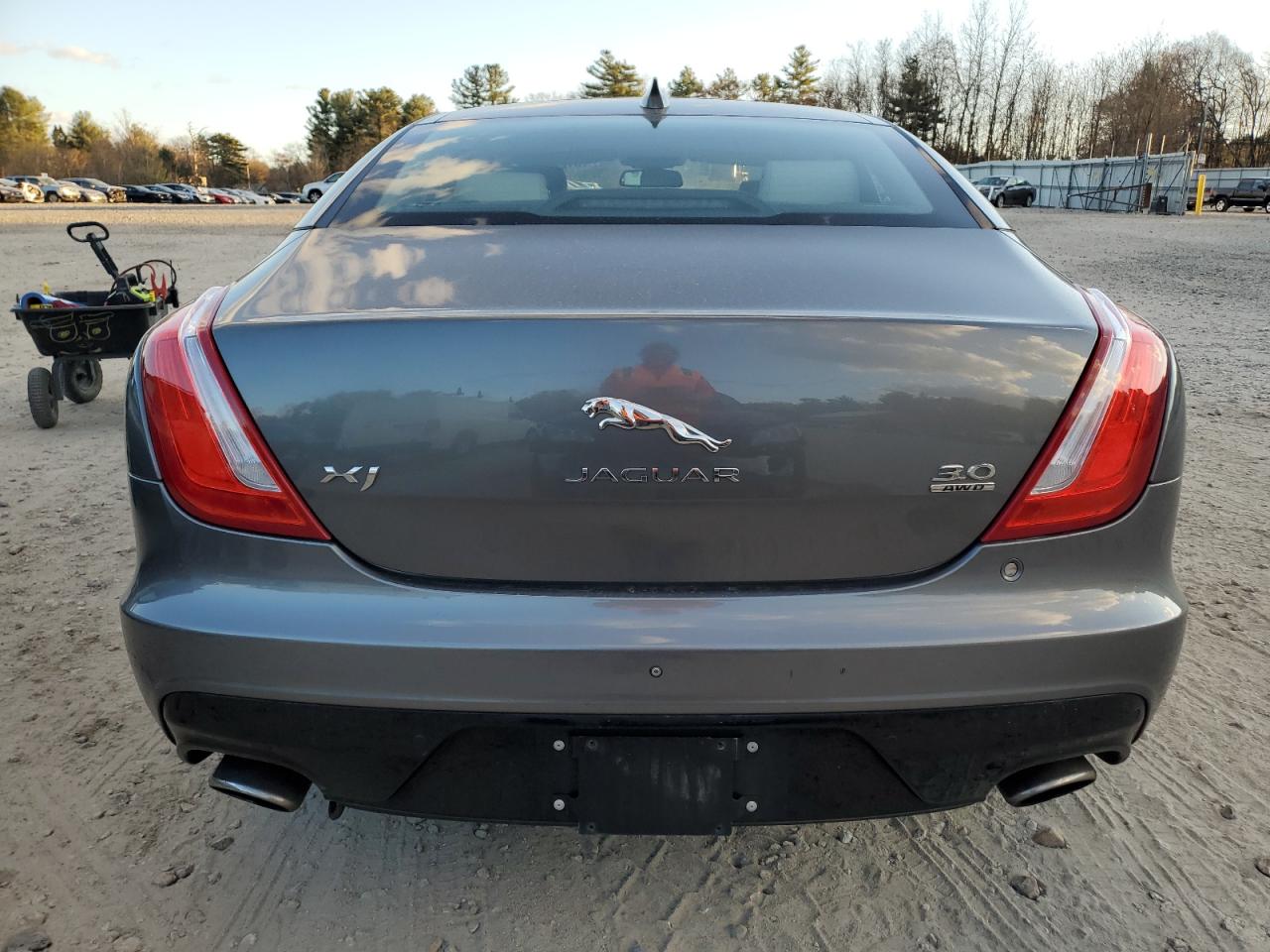 2017 Jaguar Xj VIN: SAJWJ1CD4H8W12387 Lot: 81291974