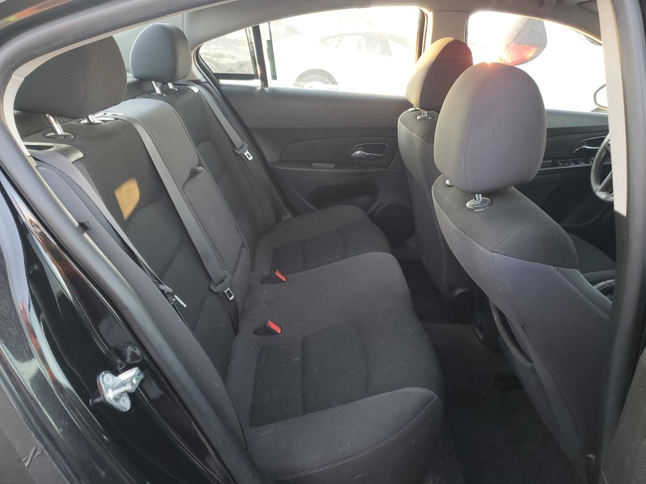 2015 Chevrolet Cruze - Image 10