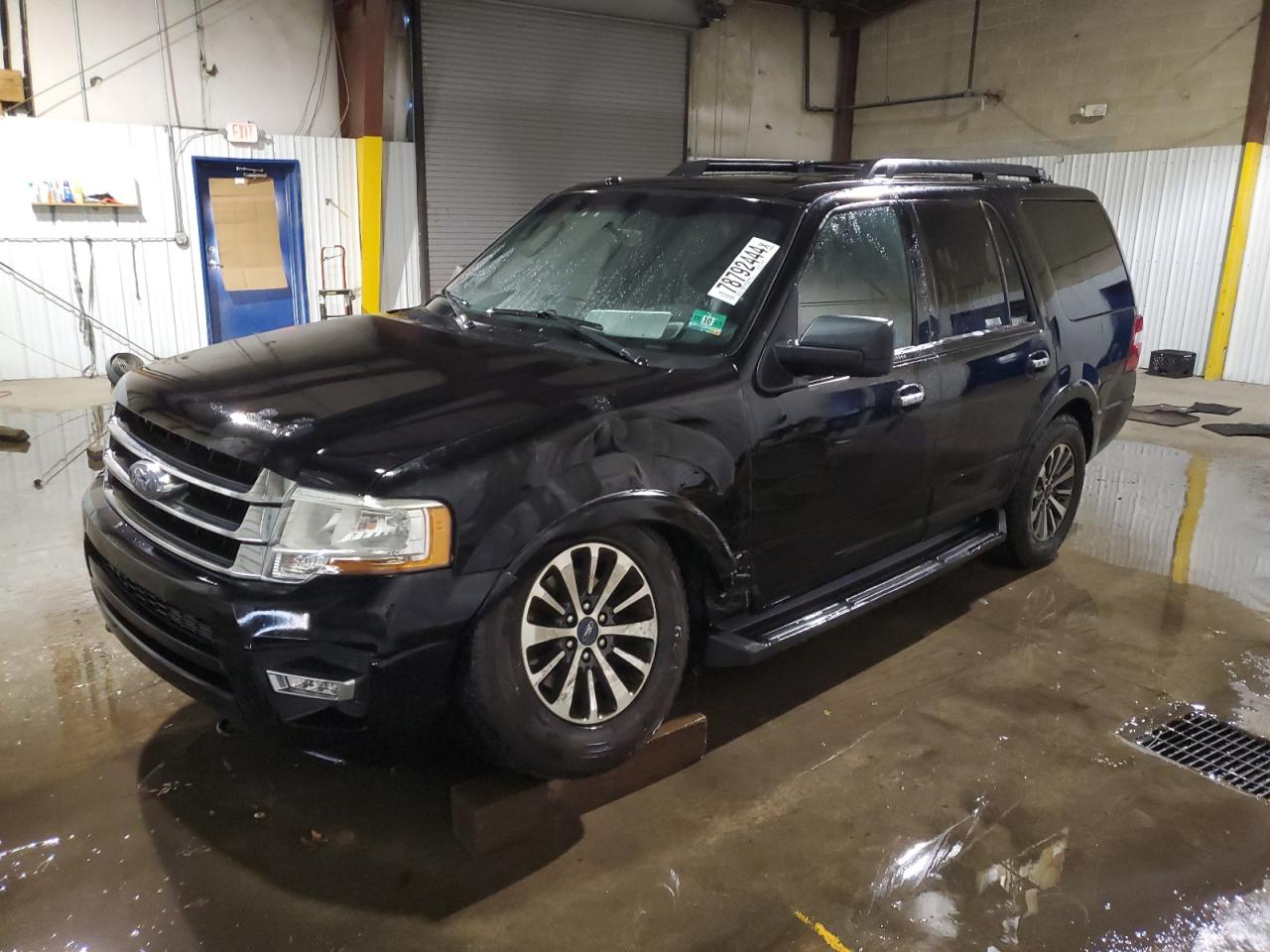 2016 Ford Expedition - Image 1