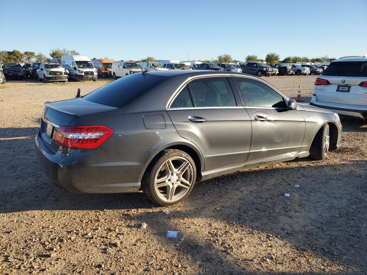 VIN WDDHF5KB3DA684528 2013 MERCEDES-BENZ E-CLASS no.3