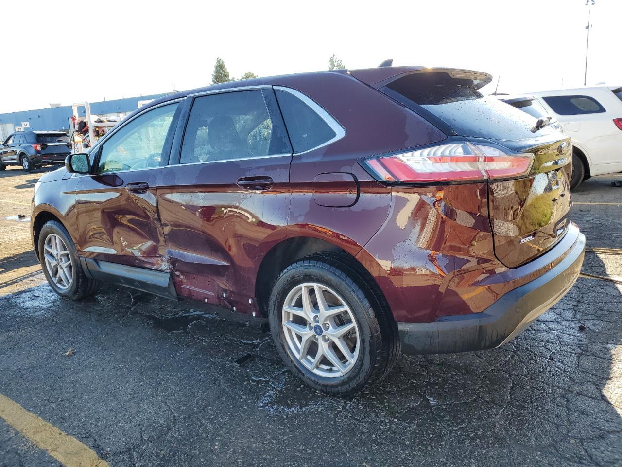 2021 Ford Edge - Image 2