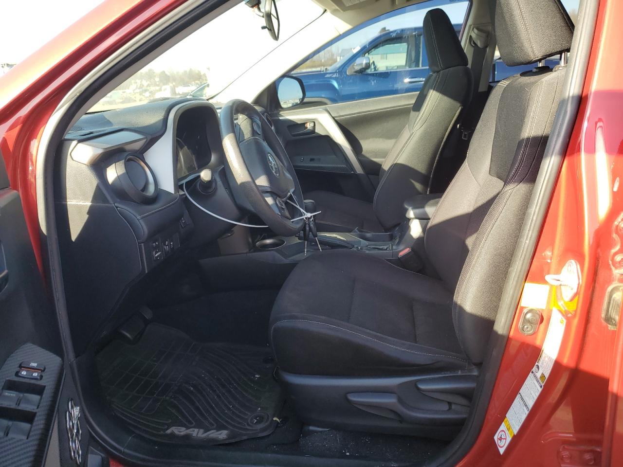 2013 Toyota RAV 4 - Image 7