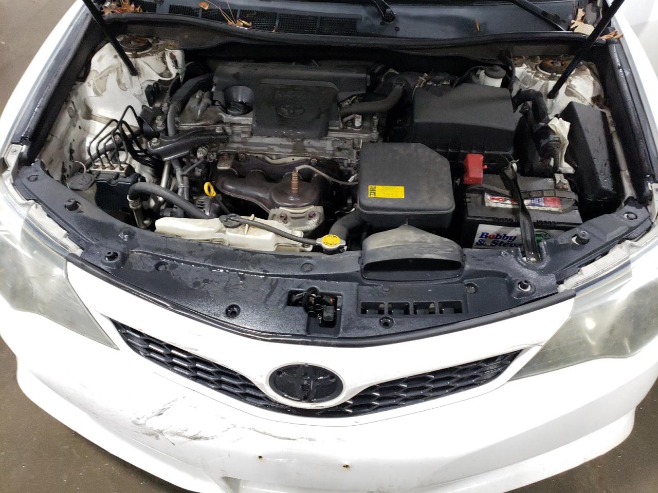 2012 Toyota Camry - Image 12