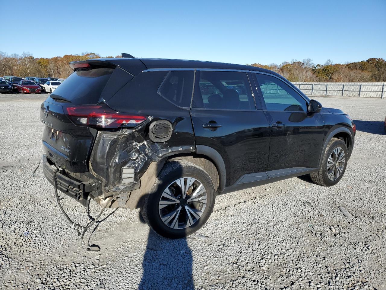 2021 Nissan Rogue - Image 3