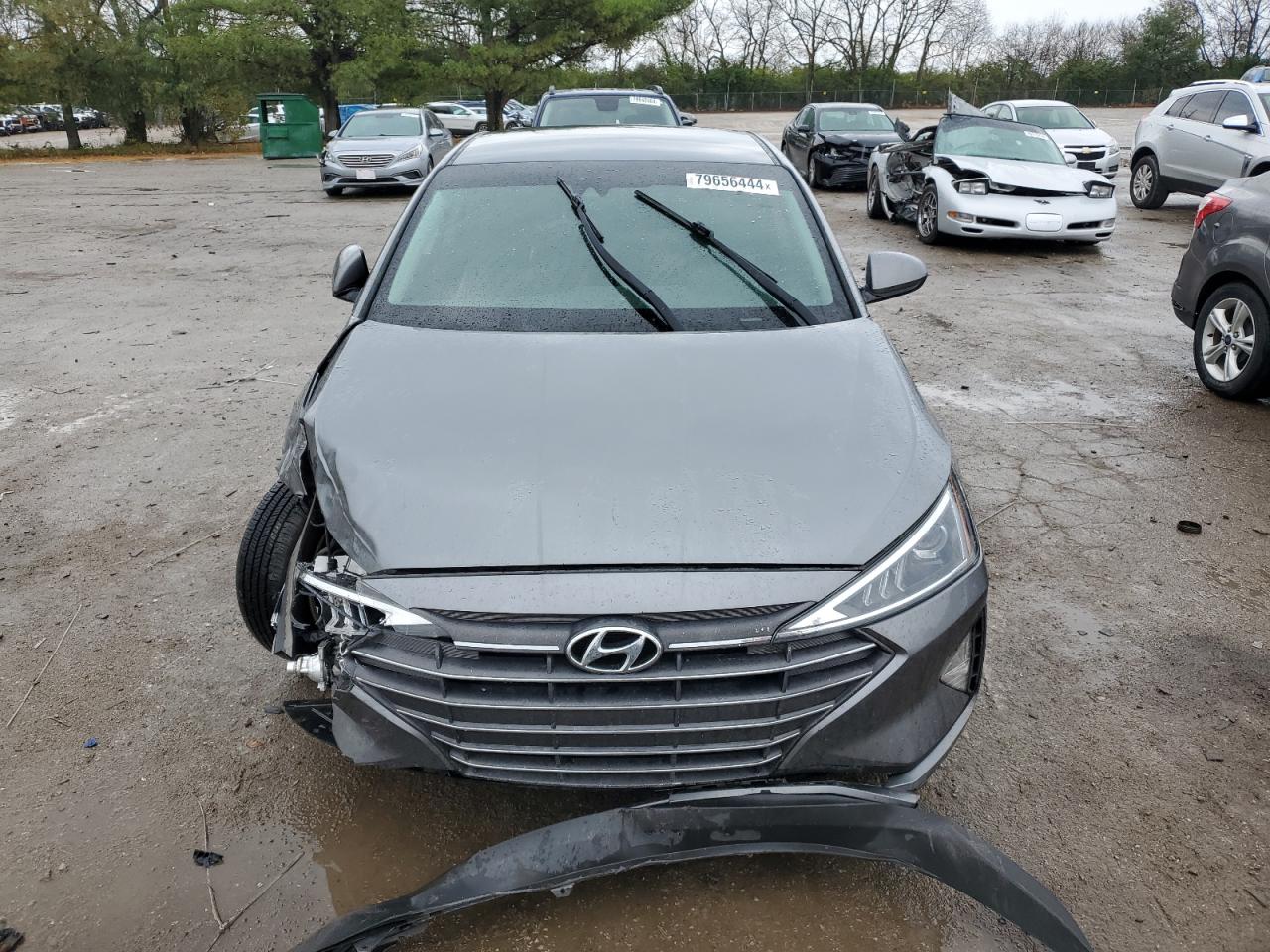 2019 Hyundai Elantra - Image 5