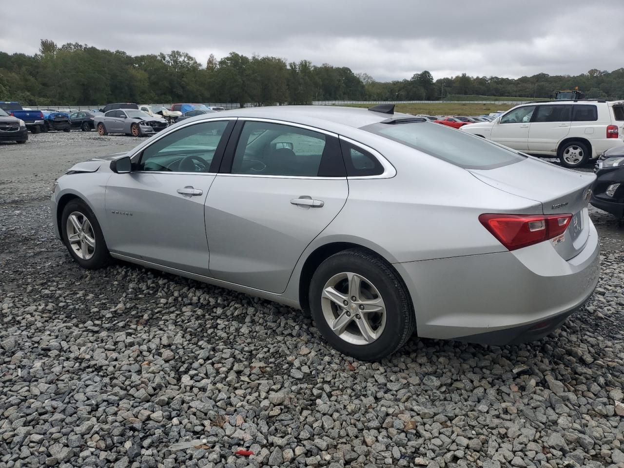 2021 Chevrolet Malibu - Image 2
