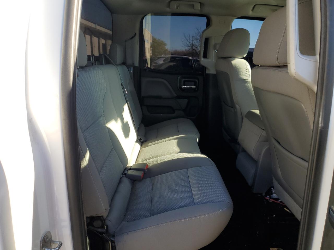 2015 GMC Sierra - Image 10