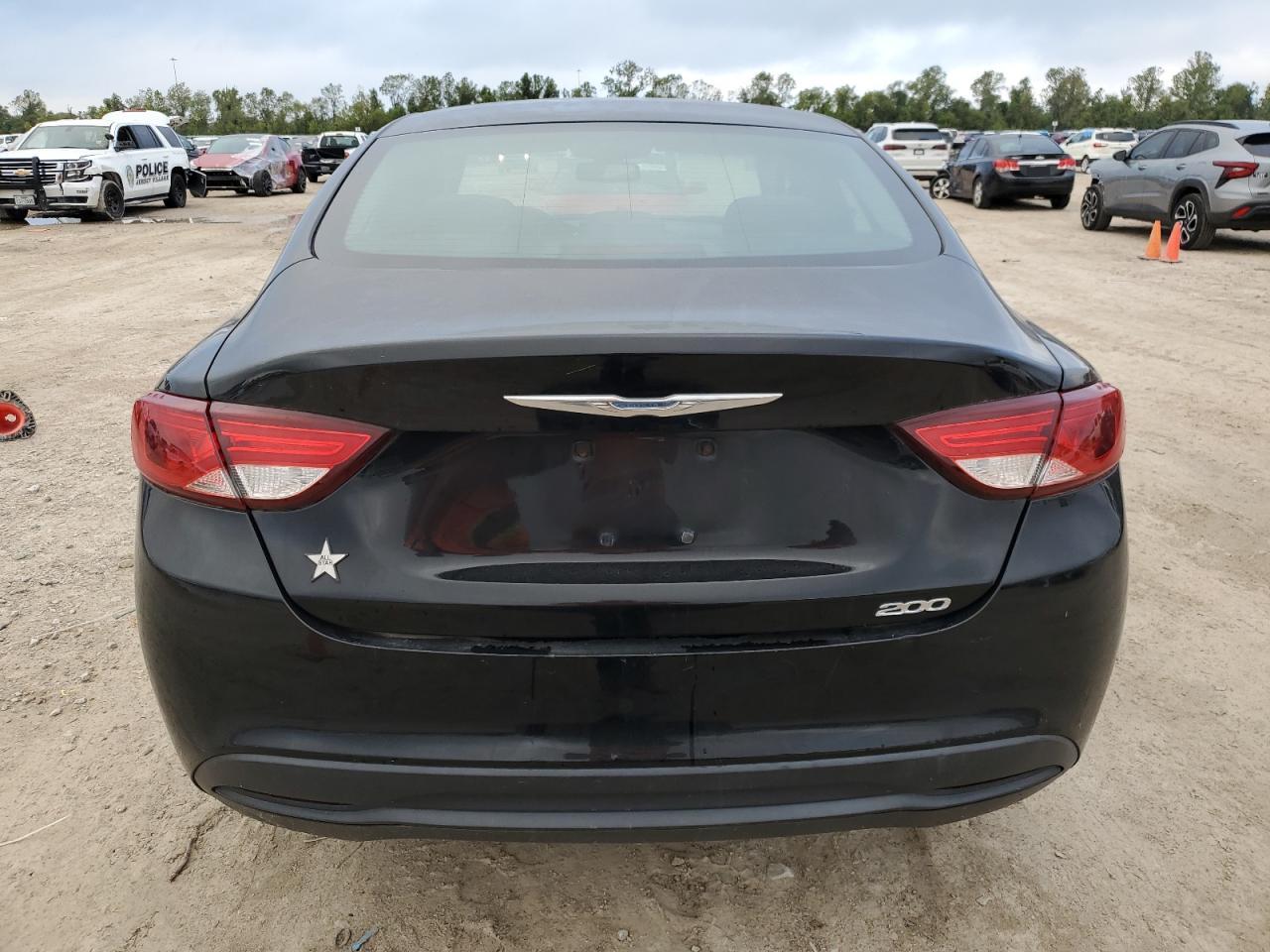 2015 Chrysler 200 - Image 6