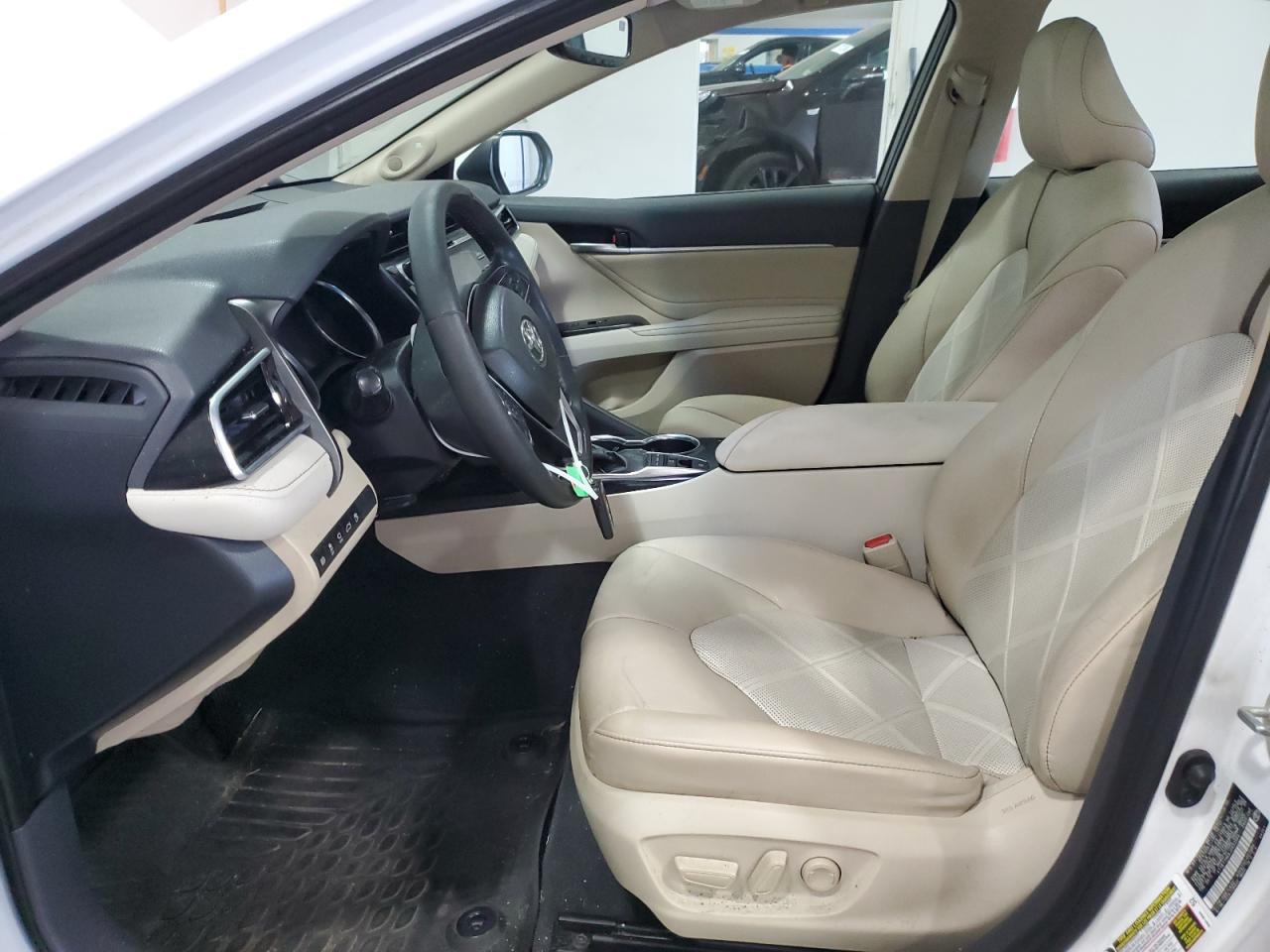 2018 Toyota Camry - Image 7