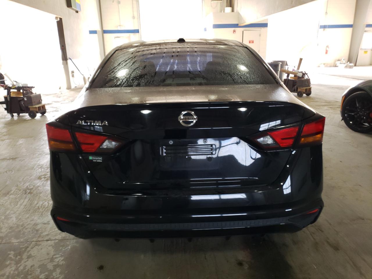 2020 Nissan Altima - Image 6