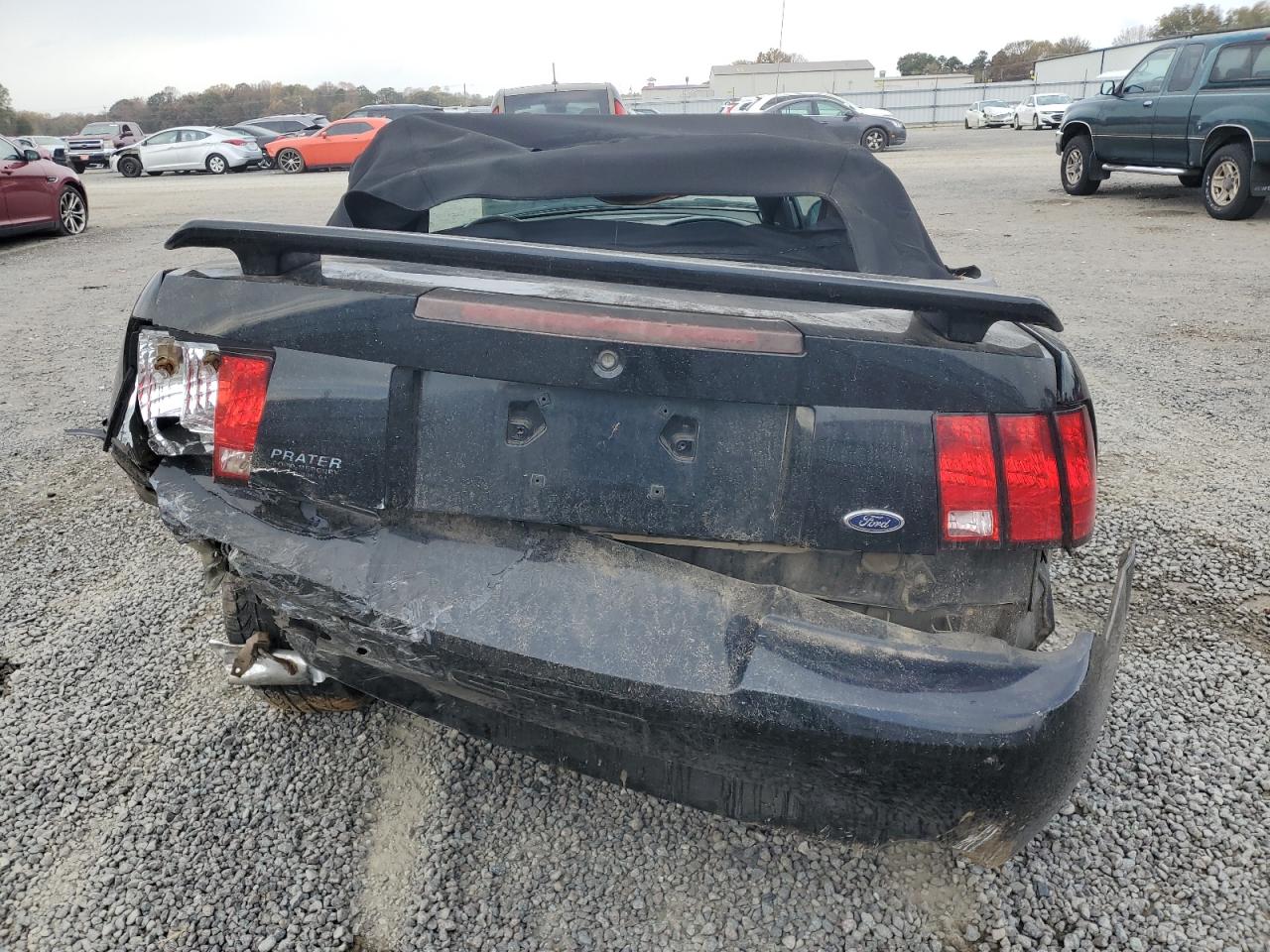 2001 Ford Mustang - Image 6