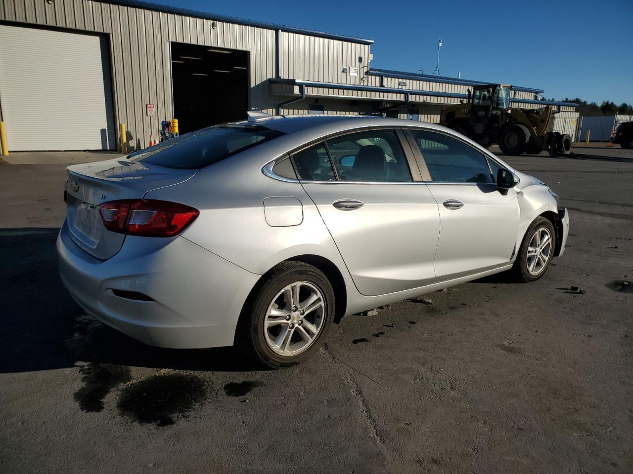 2018 Chevrolet Cruze - Image 3