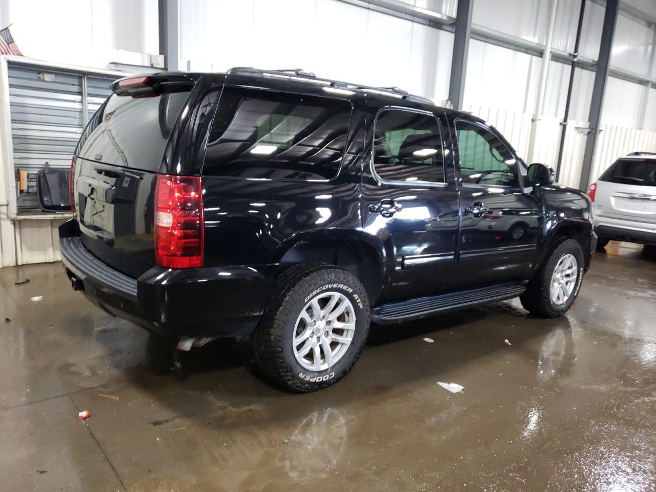 2014 Chevrolet Tahoe - Image 3